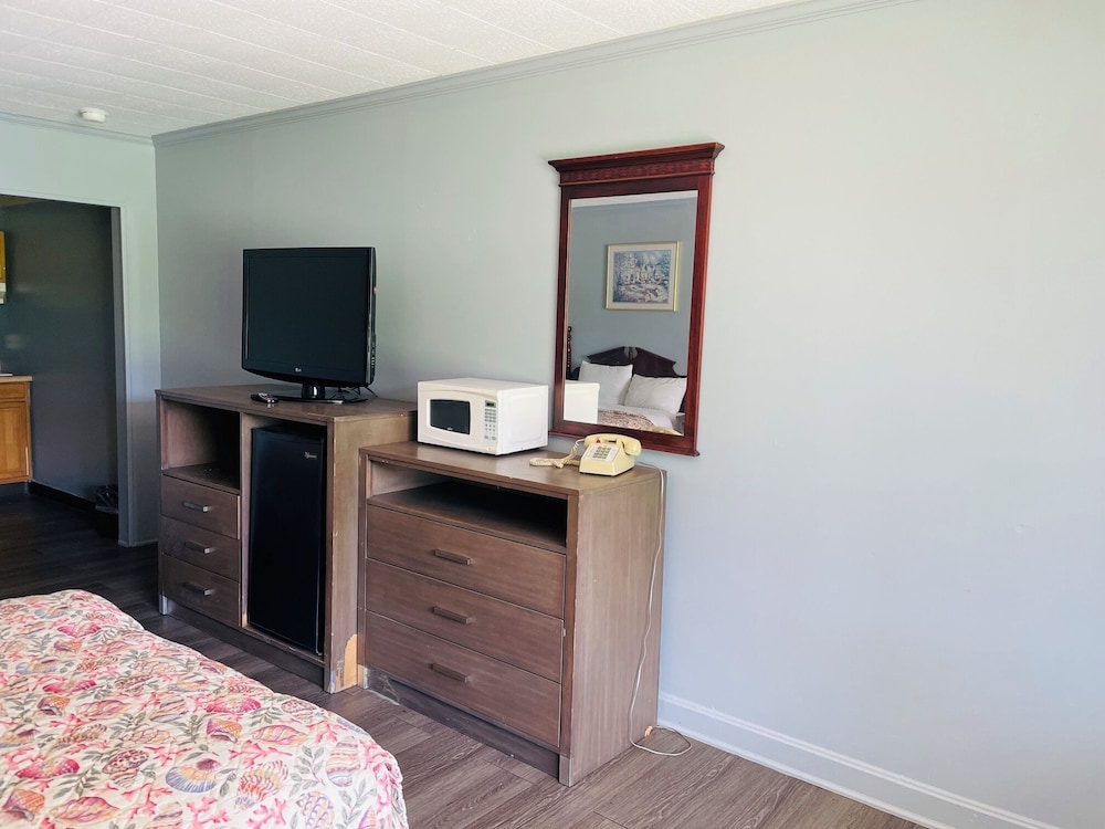 Ross Motel - photo 8