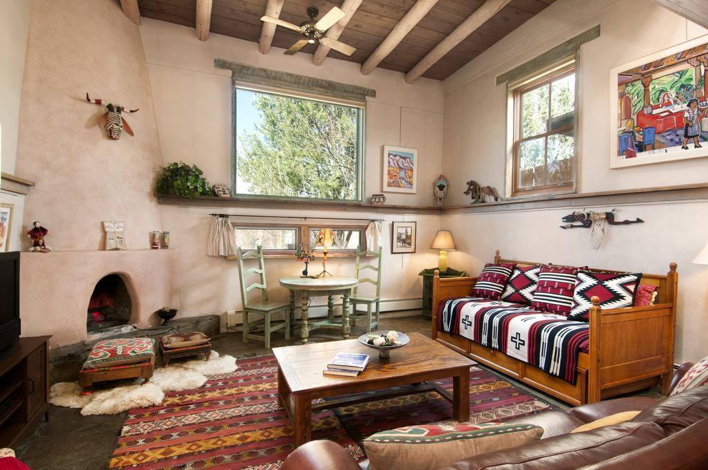Inger Jirby's Guest Houses - photo 12
