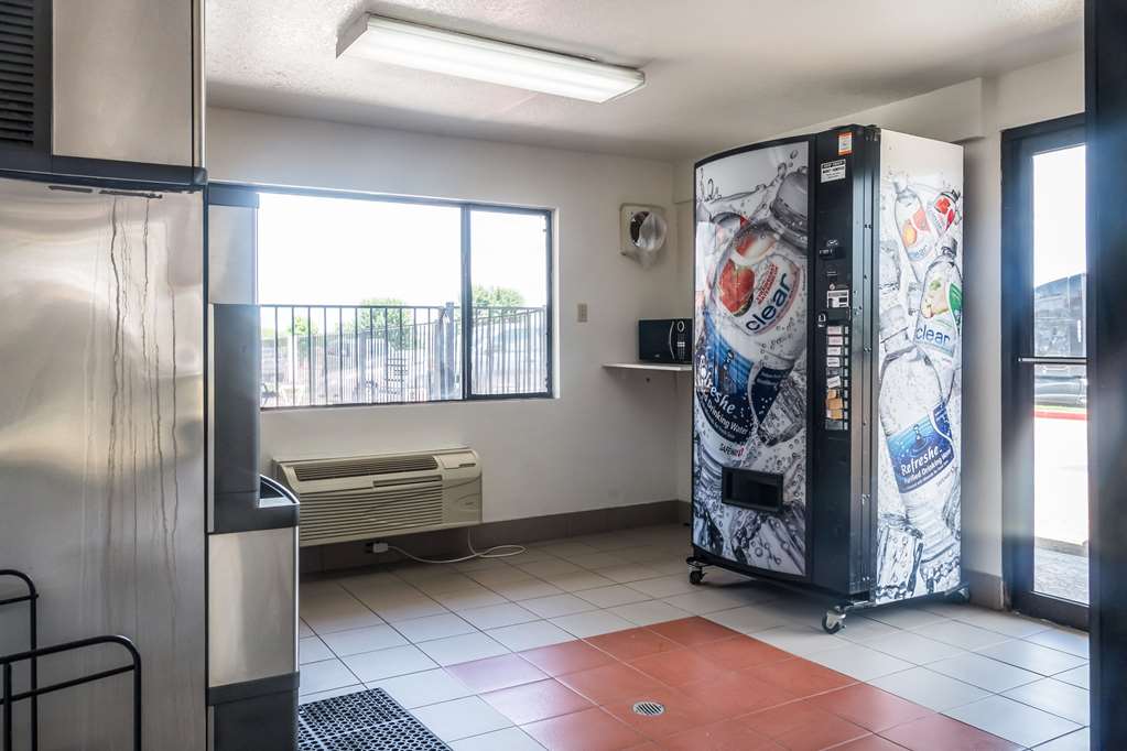 Motel 6 Mesquite TX Rodeo Convention Ctr - photo 30