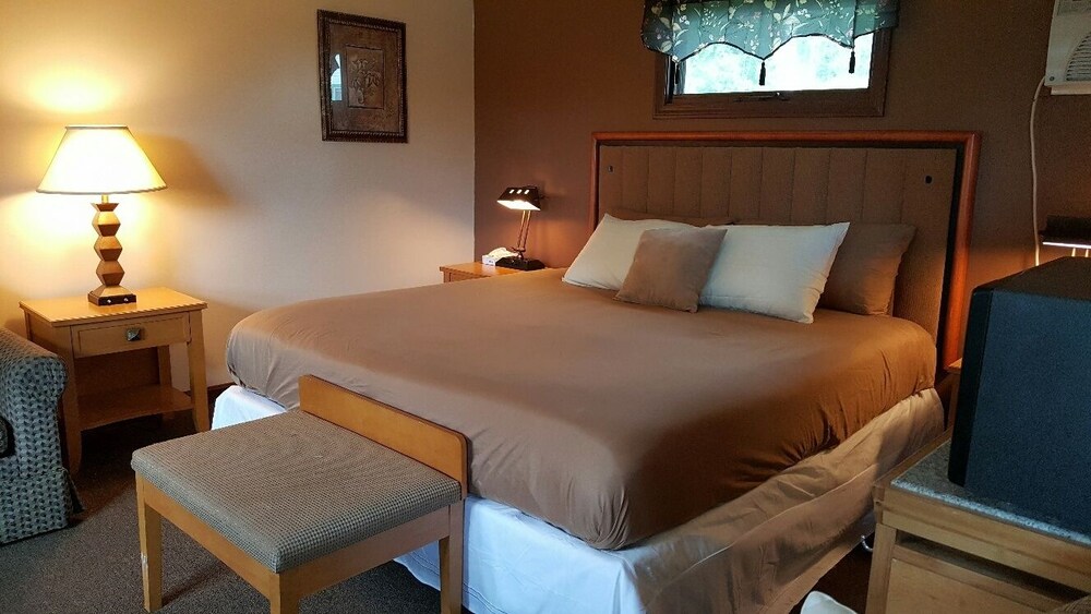 Starlight Lodge at Rockport Harbor - photo 4