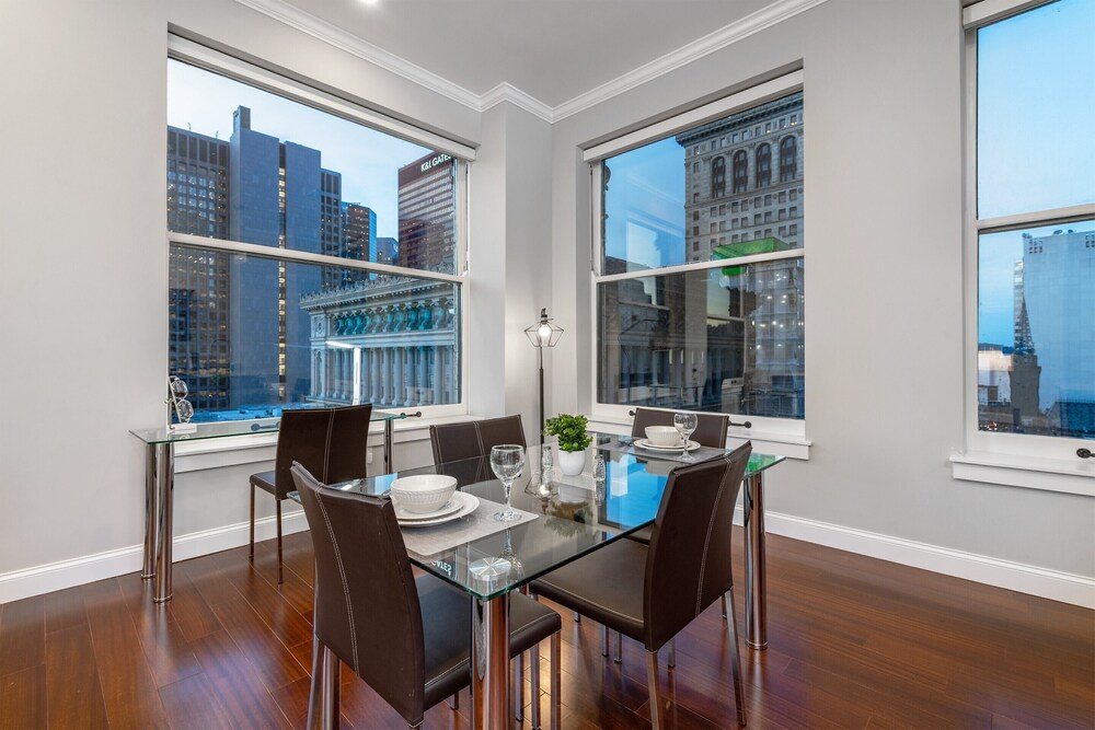 Global Luxury Suites Downtown Pittsburgh - photo 12