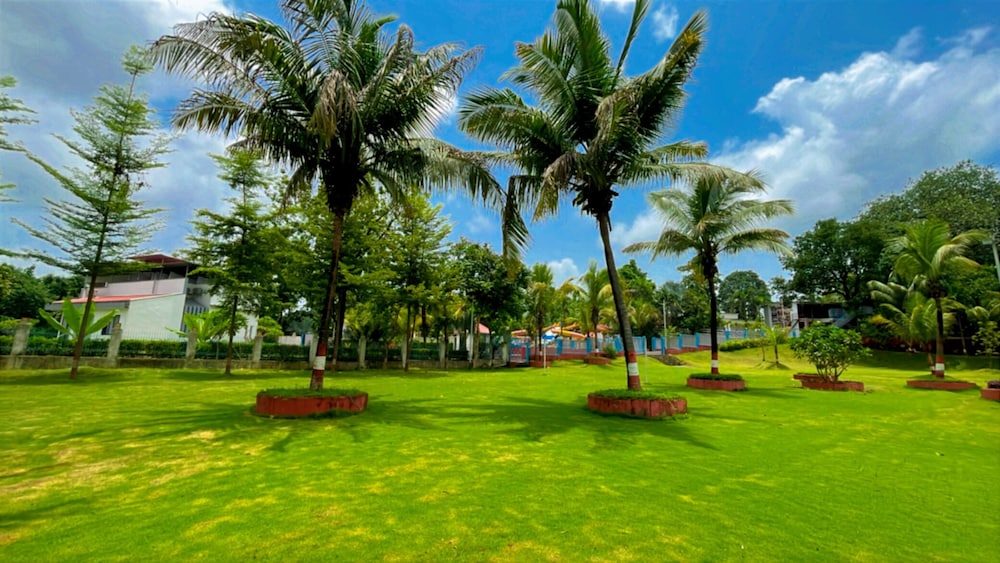 Rustic River Resort - carbon neutral hotel in Unknown City