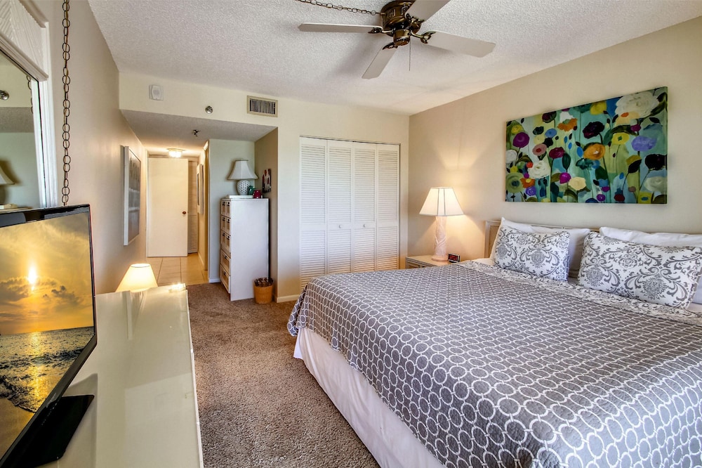Villa Madeira 609 — 4-Star Luxury Hotel in Saint Pete Beach, United States