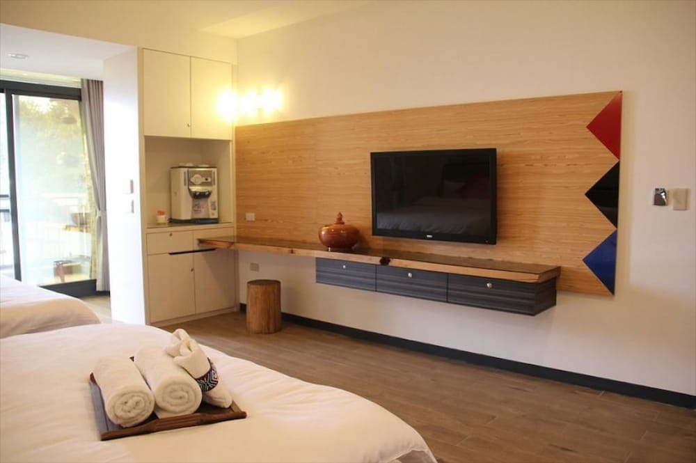 Applause In The Mountain in Jiayi Shi, Republic of China Taiwan