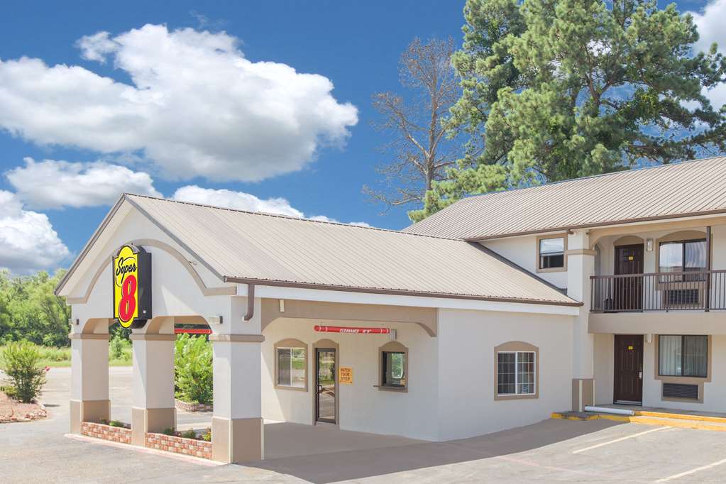 Super 8 by Wyndham Idabel — hotel in Idabel