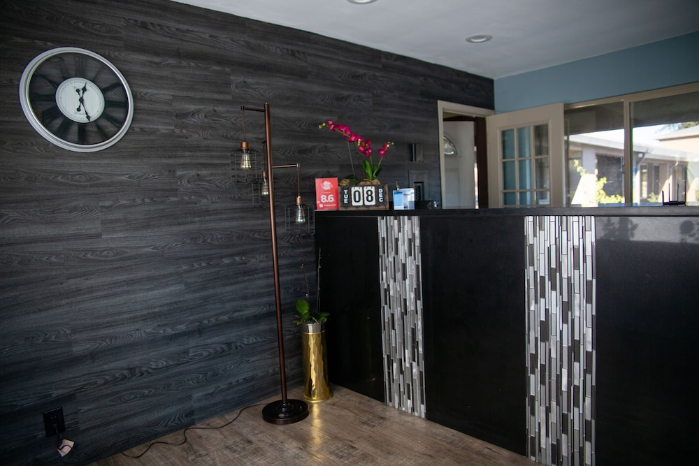 Sterling Inn - carbon neutral hotel in Santa Clara