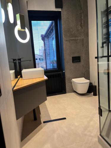 J&J City Centre Apartment
