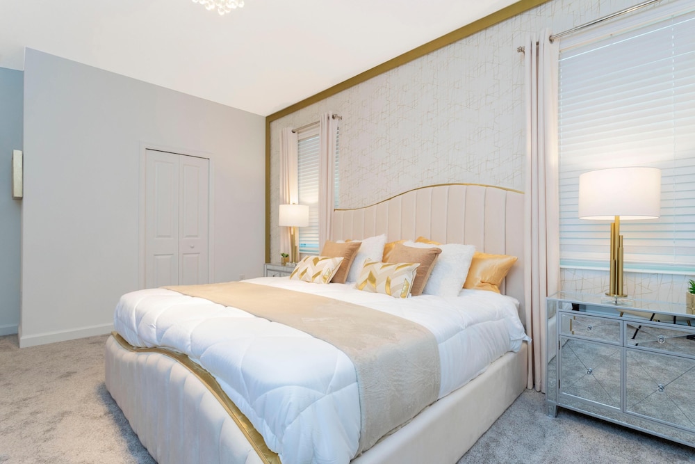 9332 SH Champions Gate Unique Luxury 8BR - photo 6