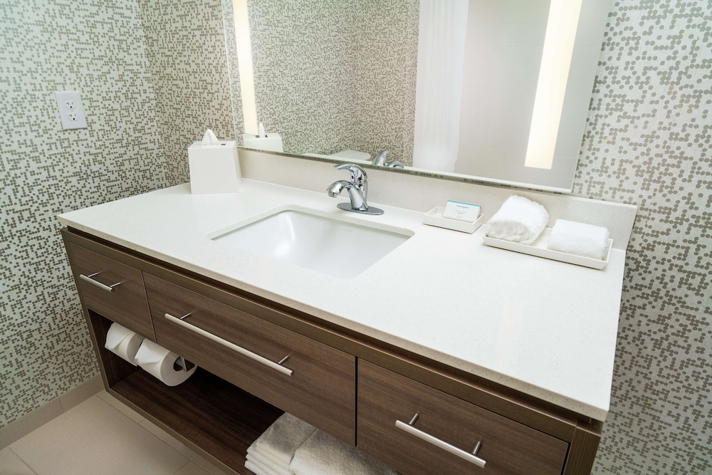 Home2 Suites by Hilton San Antonio at the Rim - photo 28