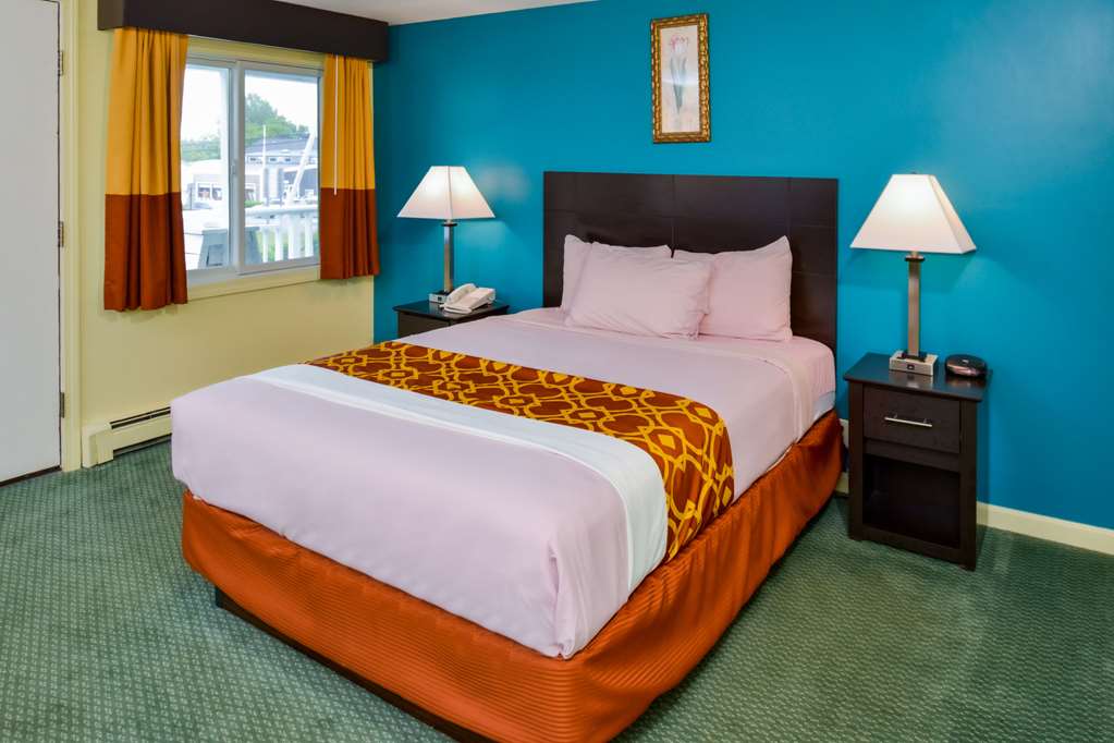 Rodeway Inn Orleans Cape Cod - photo 31