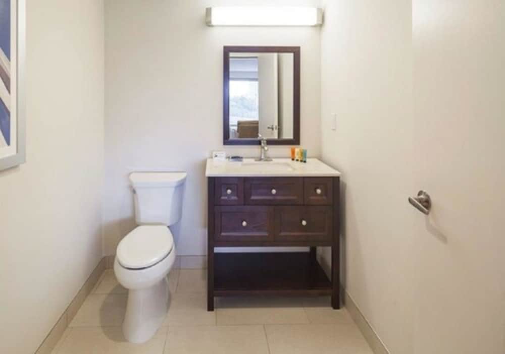 Southbank Hotel by Marriott Jacksonville Riverwalk - photo 5