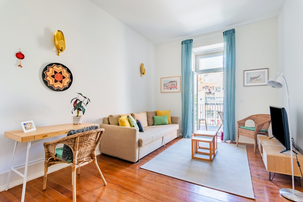 Conde 3BDR Luxury — 4-Star Luxury Hotel in Lisbon, Portugal