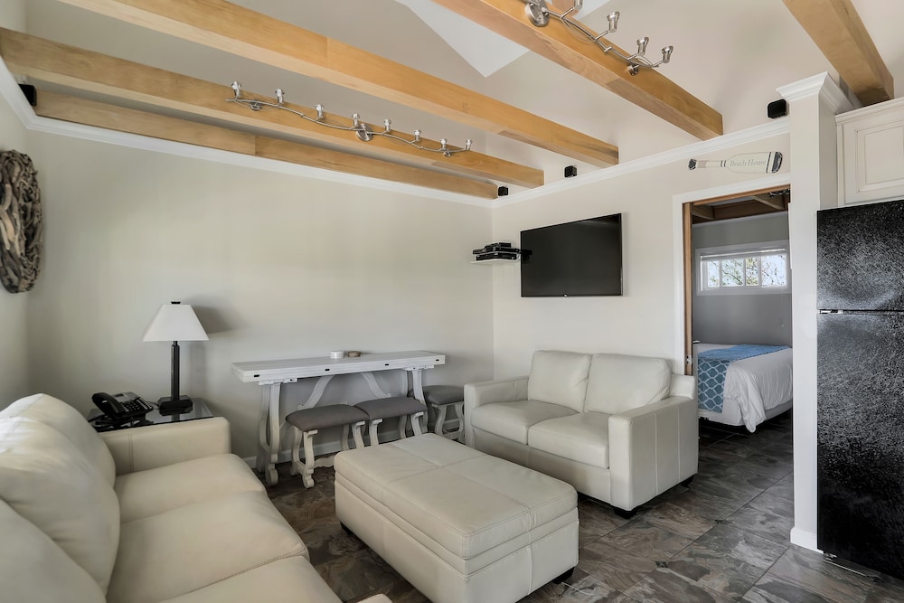 Driftwood Resort - photo 157