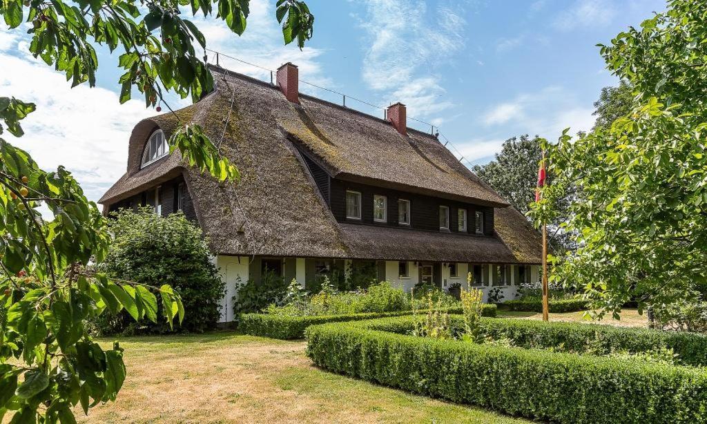 Hof Zeesenblick 03 — 4-Star Luxury Hotel in Wustrow, Germany