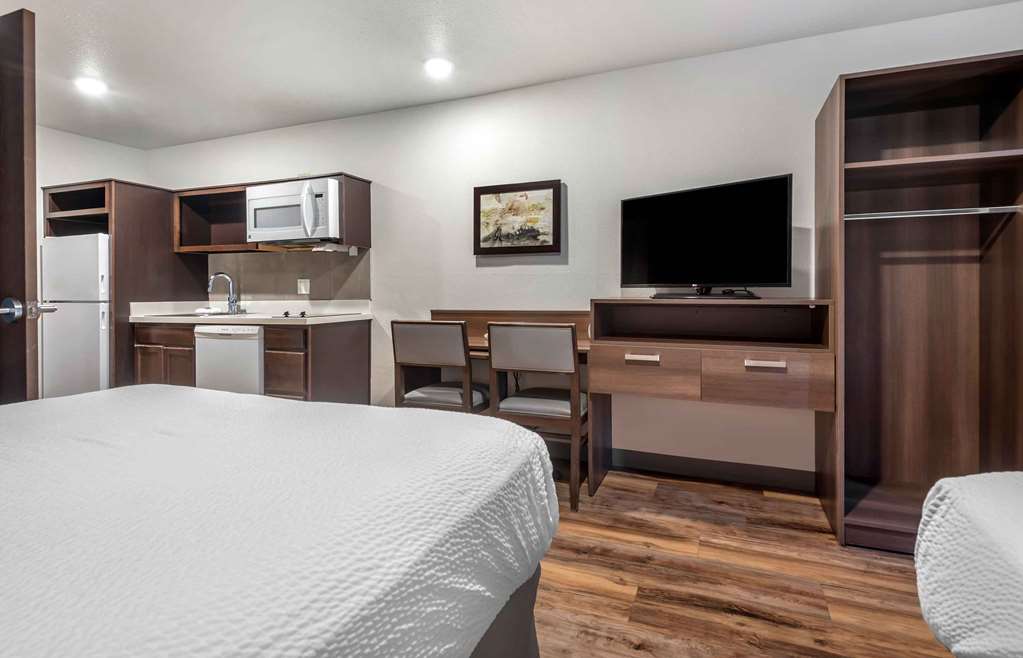 Extended Stay America Select Suites Pittsburgh Cranberry - photo 20