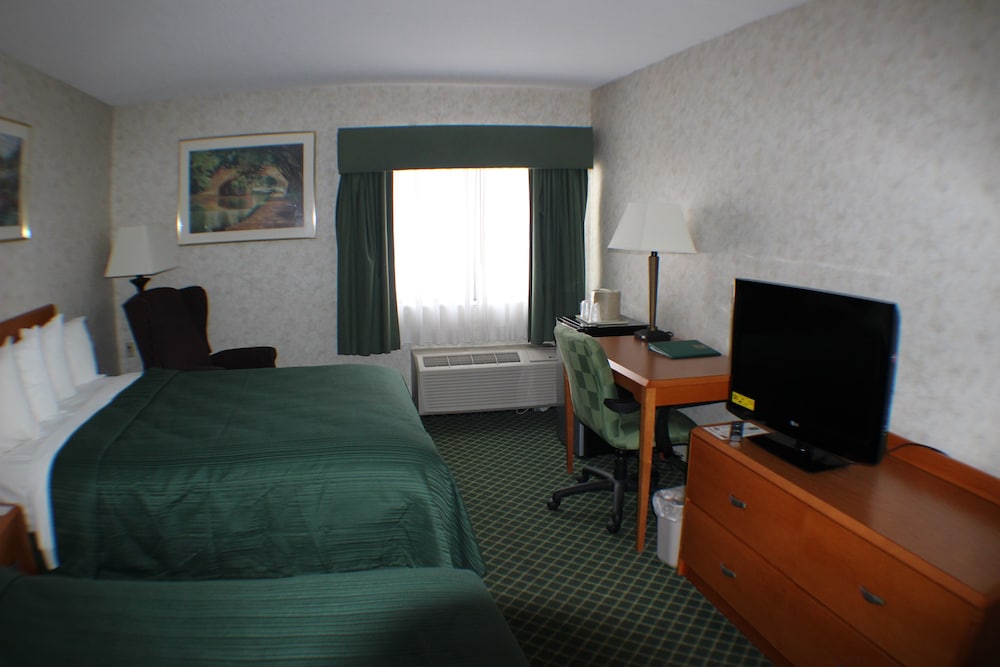 All Seasons Inn & Suites Smithfield Providence - photo 9