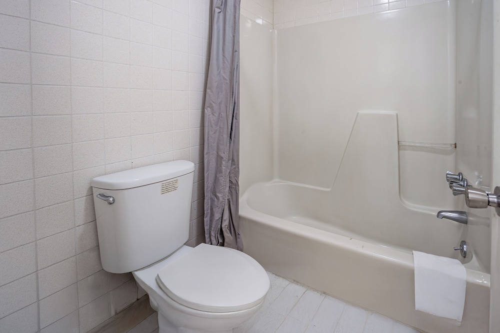 Southern Inn By OYO Walterboro I 95 - photo 23