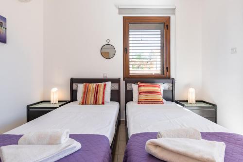 Villa Iris by Ezoria Villas