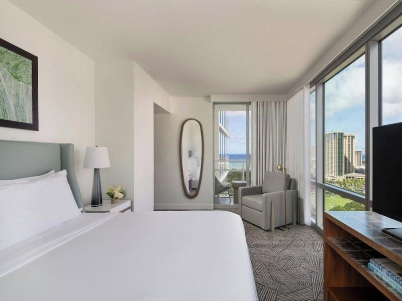 The Ritz Carlton Residences Waikiki Beach - photo 30