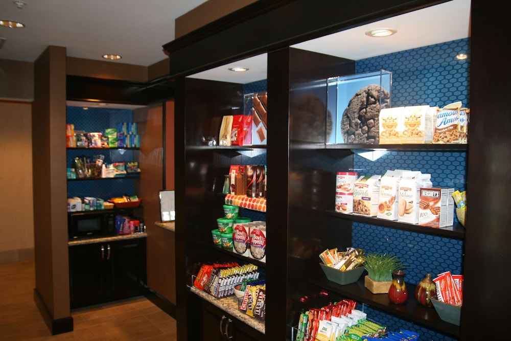 Hampton Inn & Suites Phoenix Chandler Fashion Center AZ - photo 24