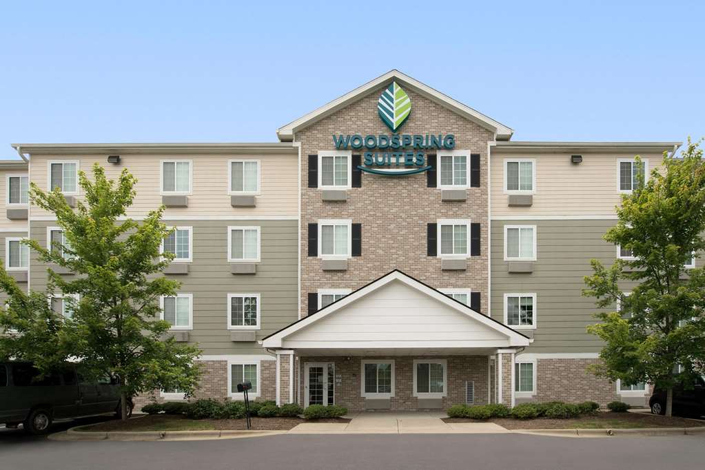 WoodSpring Suites Raleigh Apex - photo 2