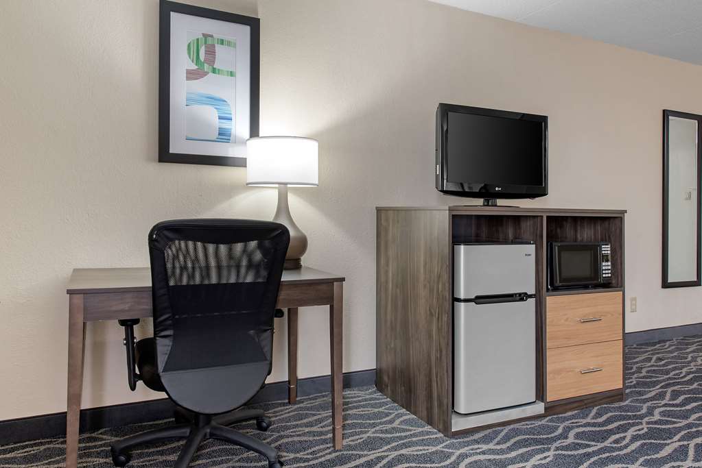 Quality Inn & Suites Lafayette I 65 - photo 20