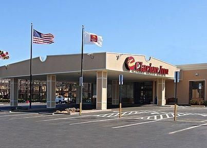 Clarion Inn — Saint Charles