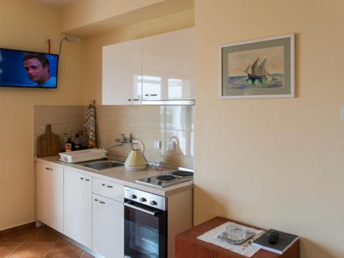 Pulastar Studio Apartment with Terrace
