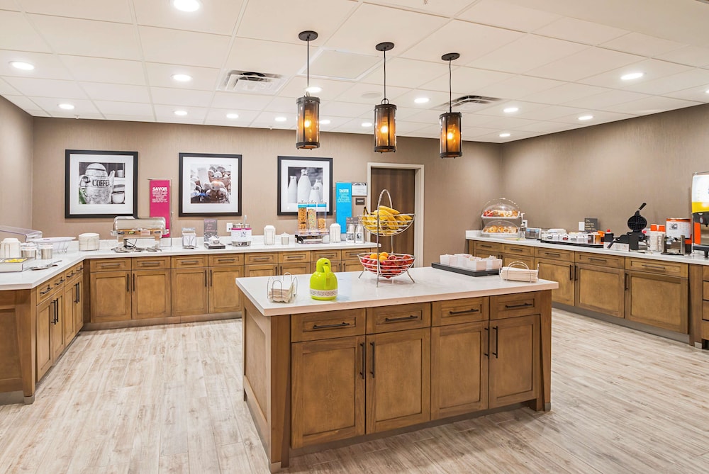 Hampton Inn & Suites Colleyville DFW Airport West - photo 40