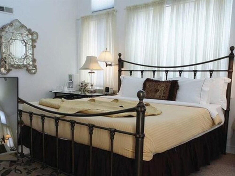 The Columbia Inn at Peralynna Manor - photo 31