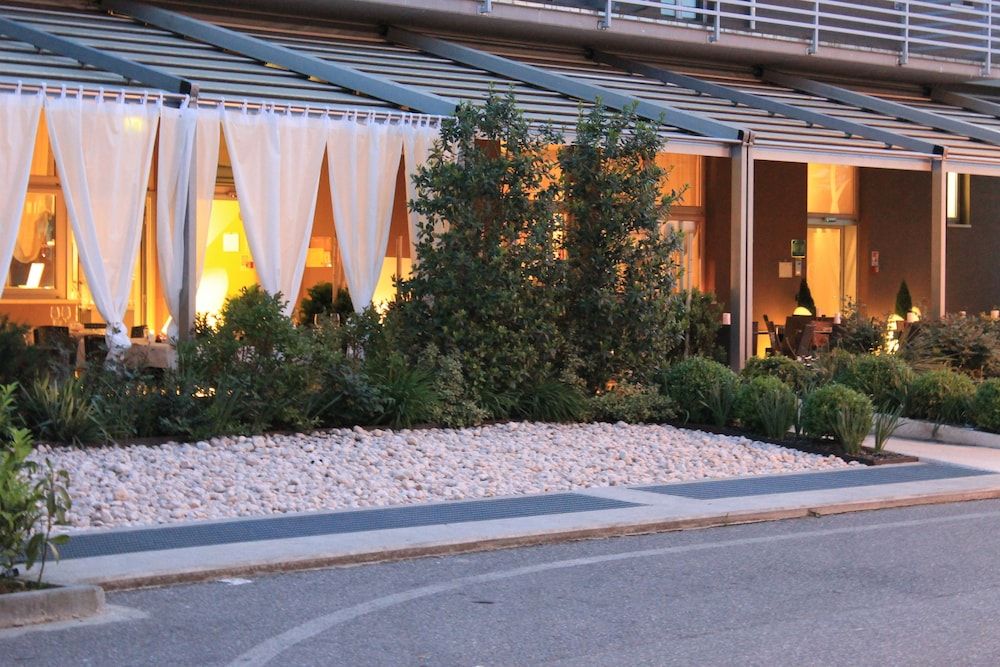 Eq Hotel - carbon neutral hotel in Travagliato