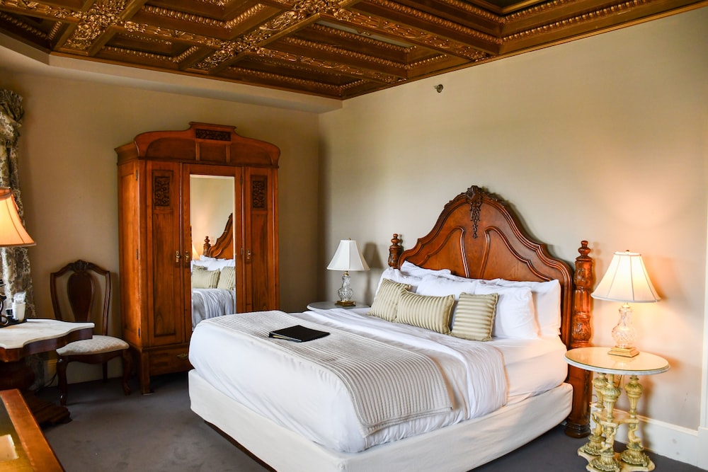 The Sayre Mansion Inn - photo 25