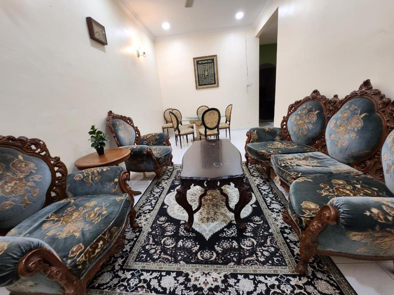 Redzuan Homestay — 4-Star Luxury Hotel in Muar, Malaysia