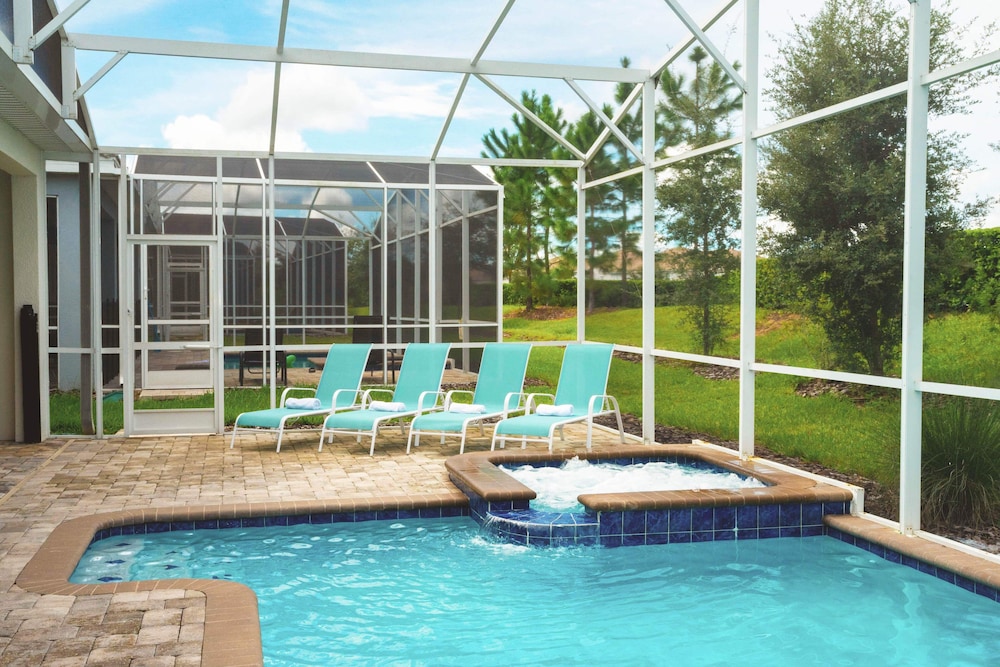 Stunning 9 Bd Single Family w Pool @ Champions Gate 1508 — 4-Star Luxury Hotel in Davenport, United States