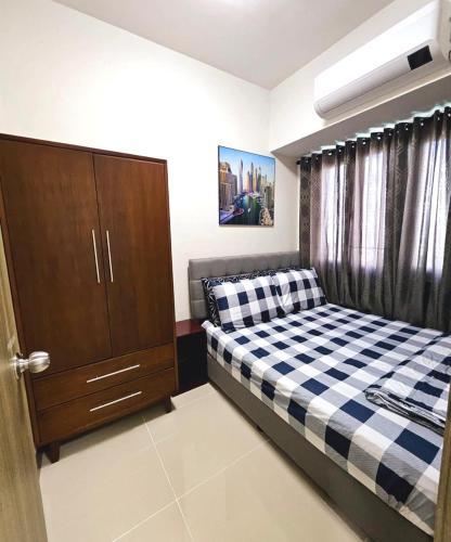 Coast Residences 1 Bedroom with Balcony near PICC WTC Star City & MOA — 4-Star Luxury Hotel in Manila, Philippines