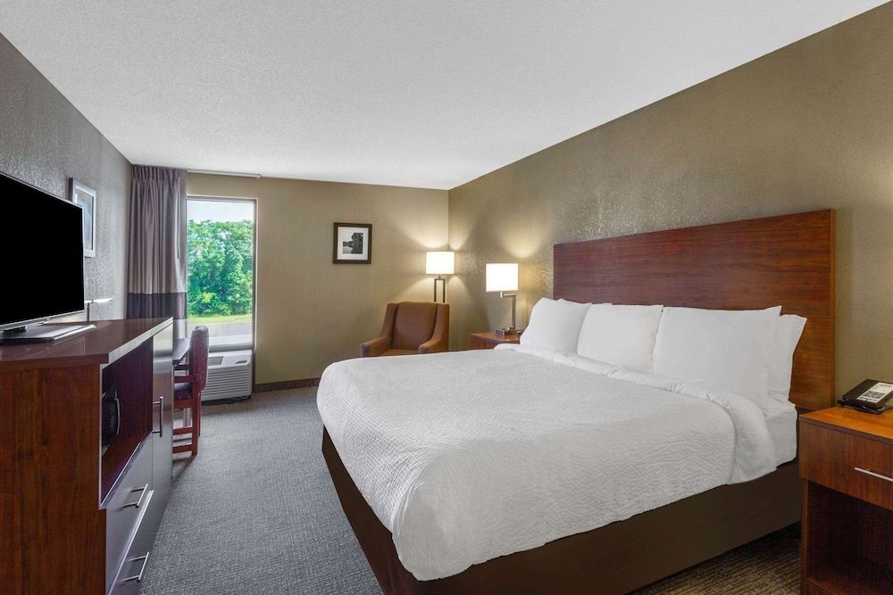 Days Inn by Wyndham Blairsville - photo 18