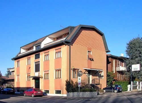 Hotel Carmen — hotel in Trezzano Sul Naviglio