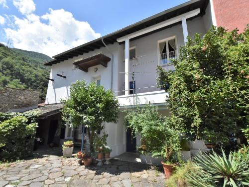 Holiday Home La Casa del Nonno by Interhome — 4-Star Luxury Hotel in Morbegno, Italy