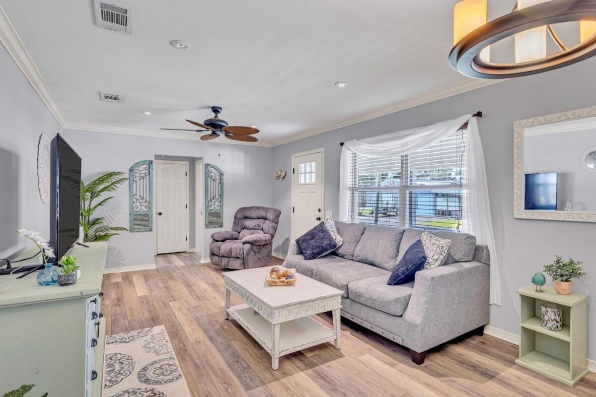 Gulf Breezes - last minute hotel in Gulfport