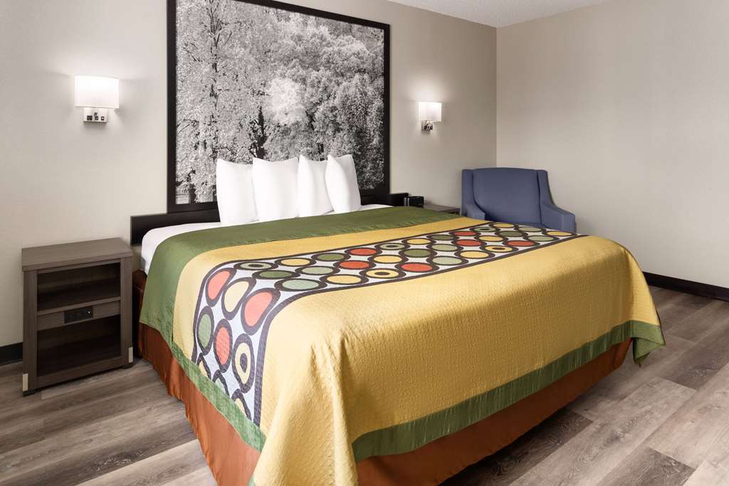 Super 8 by Wyndham Burnham Lewistown - photo 11
