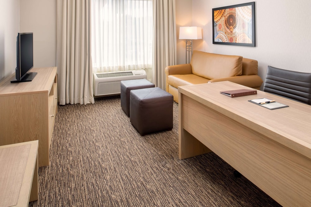 DoubleTree by Hilton Olympia Downtown Capitol District - photo 21