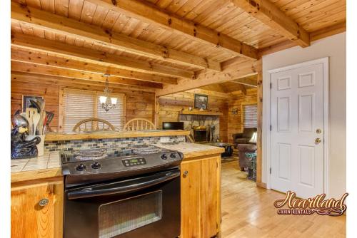 Heaven's Mountain Hideaway - photo 32