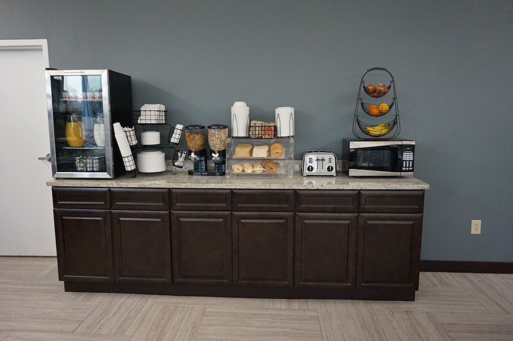 The Smart Stay Inn - photo 42