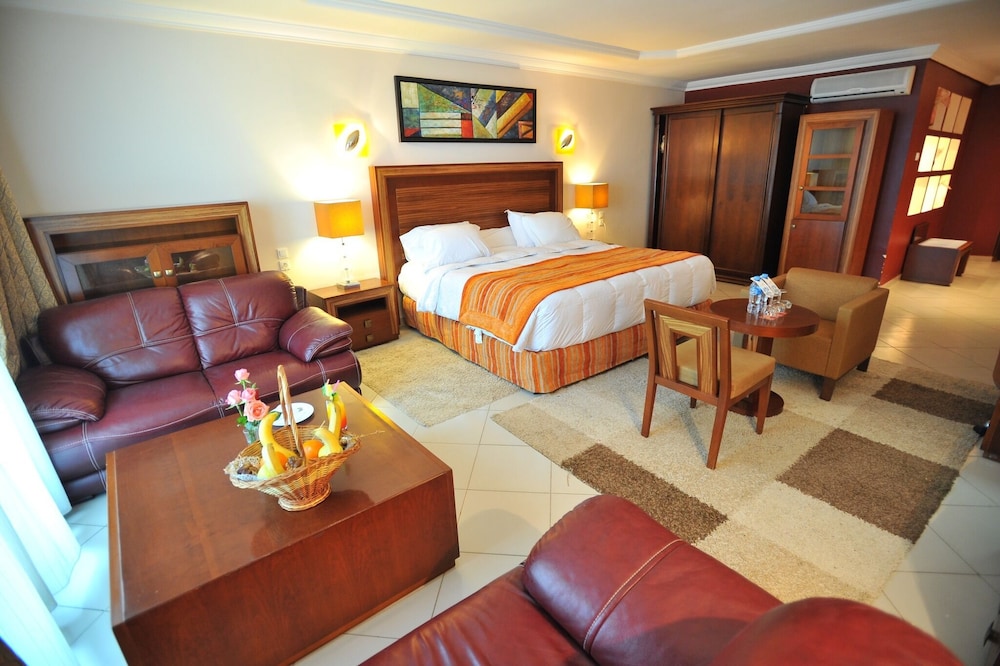 Hôtel Abbasside Palace Palm Beach in Algiers, Algeria