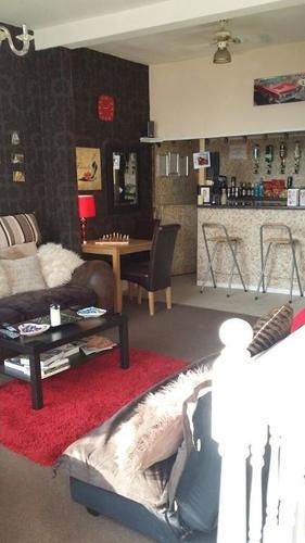 Maggie Mays Hotel & Family Bar