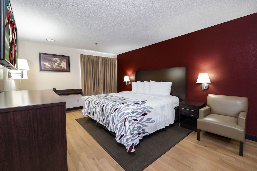 Red Roof Inn & Suites Dover Downtown - photo 30