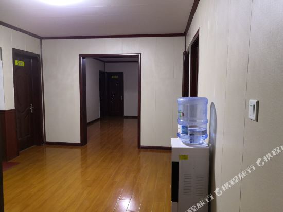 Ruixiang Hotel — hotel in Pizhou