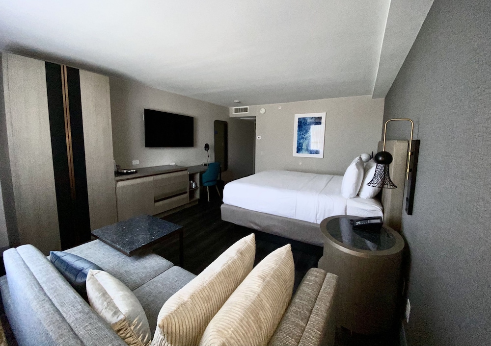 DoubleTree by Hilton San Francisco South Airport Blvd - photo 12