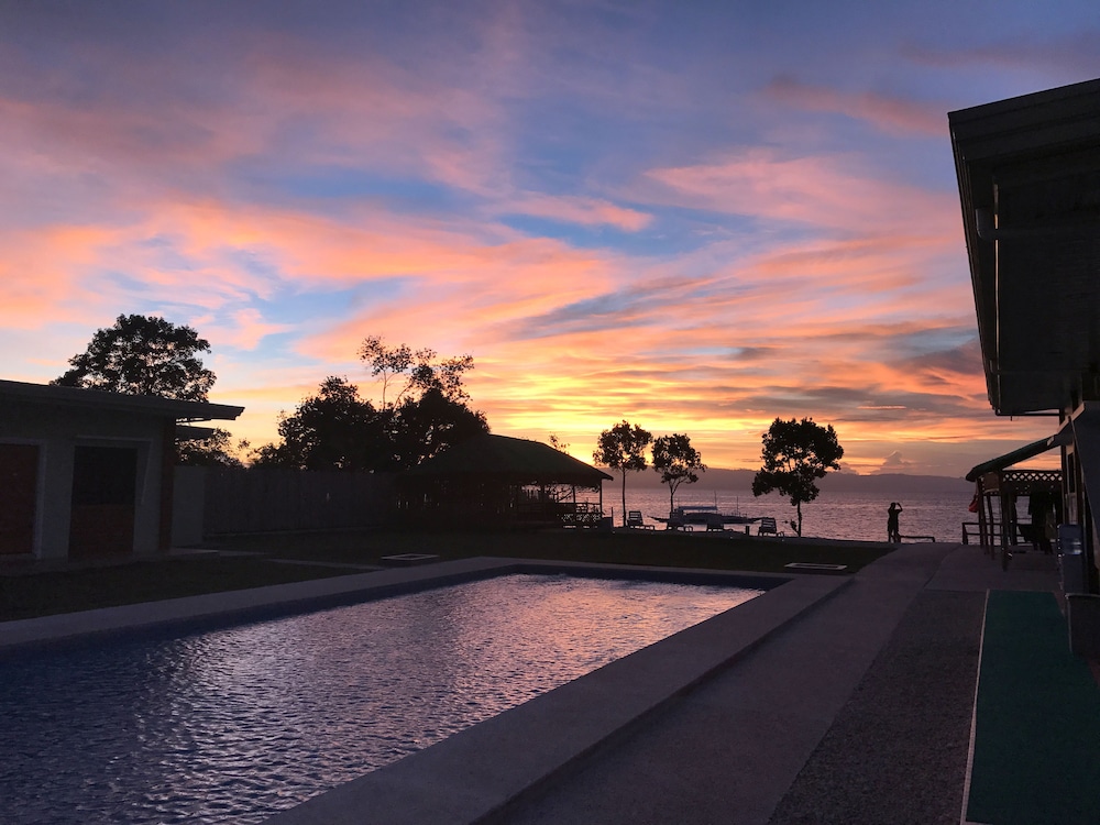 Relax Divers Bohol - last minute hotel in Panglao
