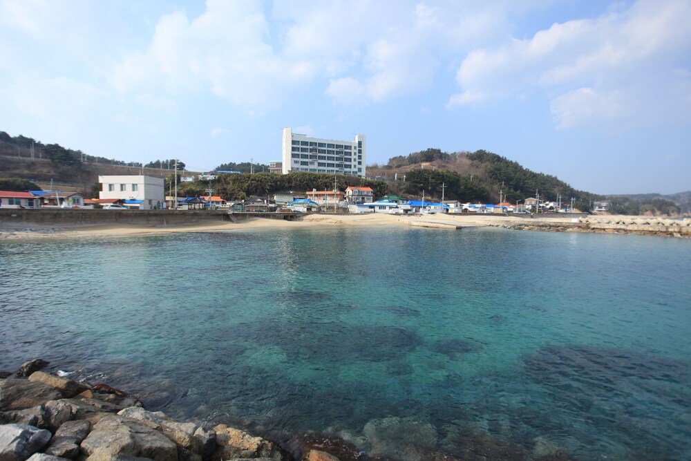 Goraekkum Hotel in Asan, South Korea